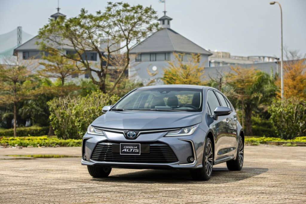 Xe Toyota Altis 4 chỗ