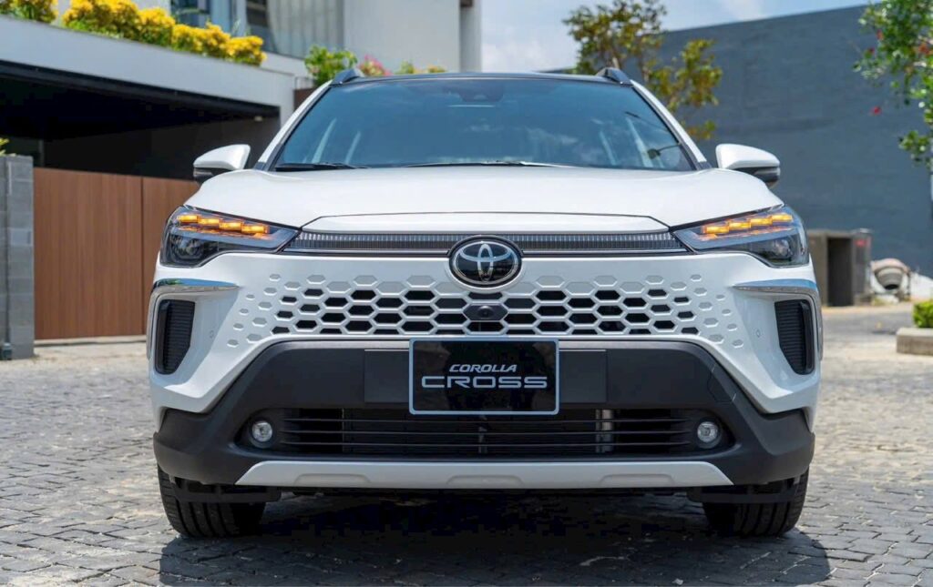 so sánh toyota corolla cross HEV và veloz cross