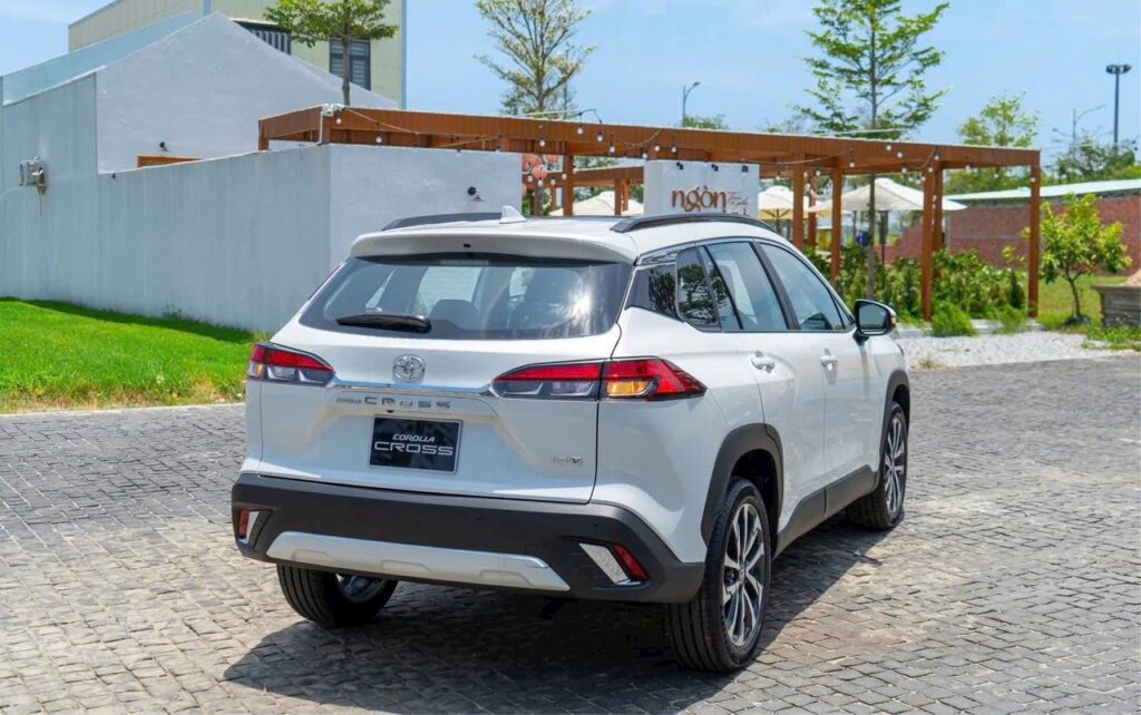 so sánh toyota corolla cross HEV và veloz cross